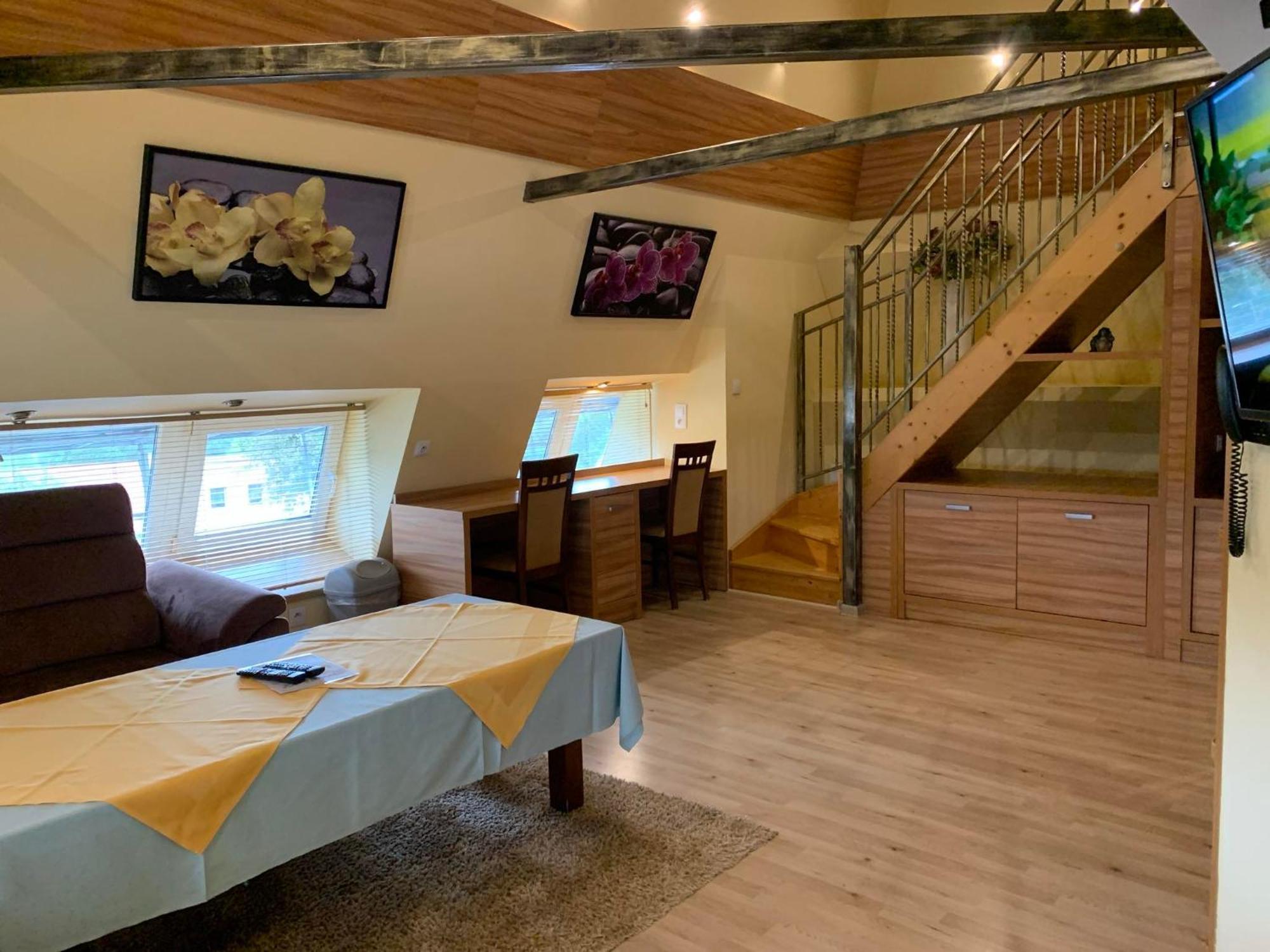 Piramida Aparthotel Boleslawiec  Luaran gambar