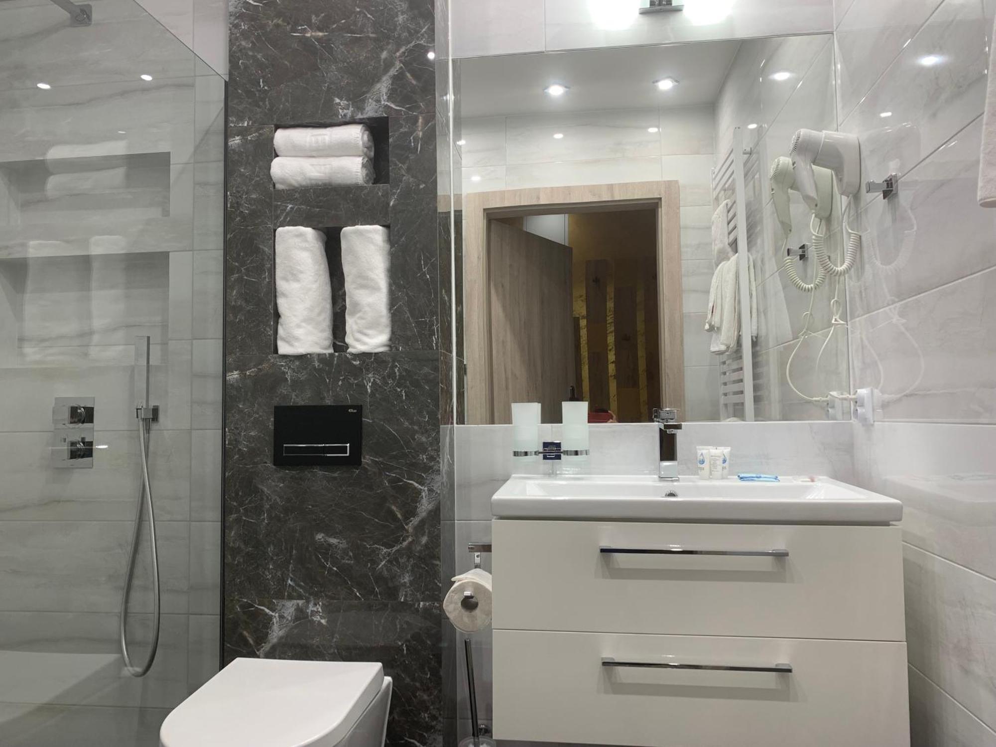 Piramida Aparthotel Boleslawiec  Luaran gambar