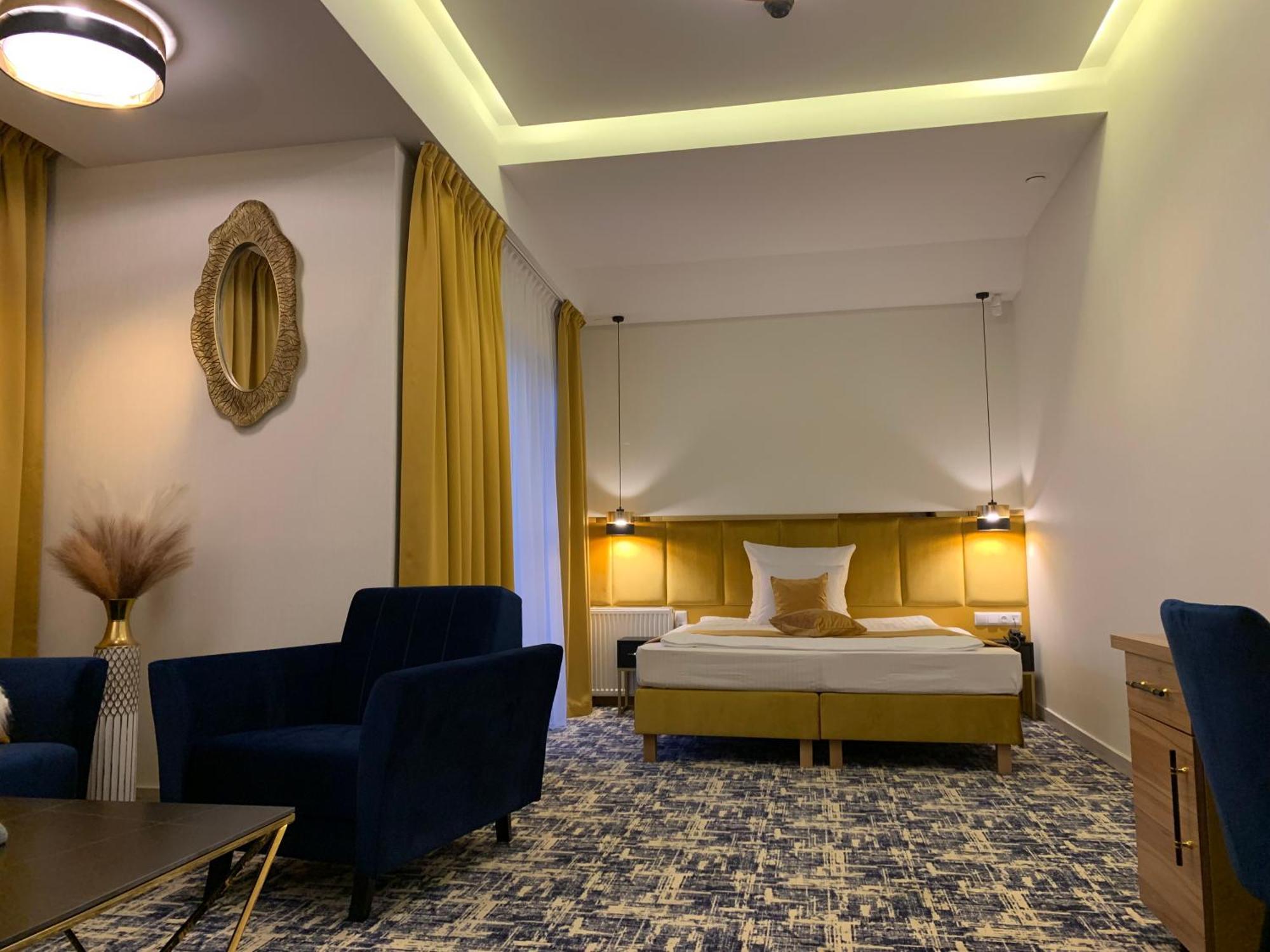 Piramida Aparthotel Boleslawiec  Luaran gambar