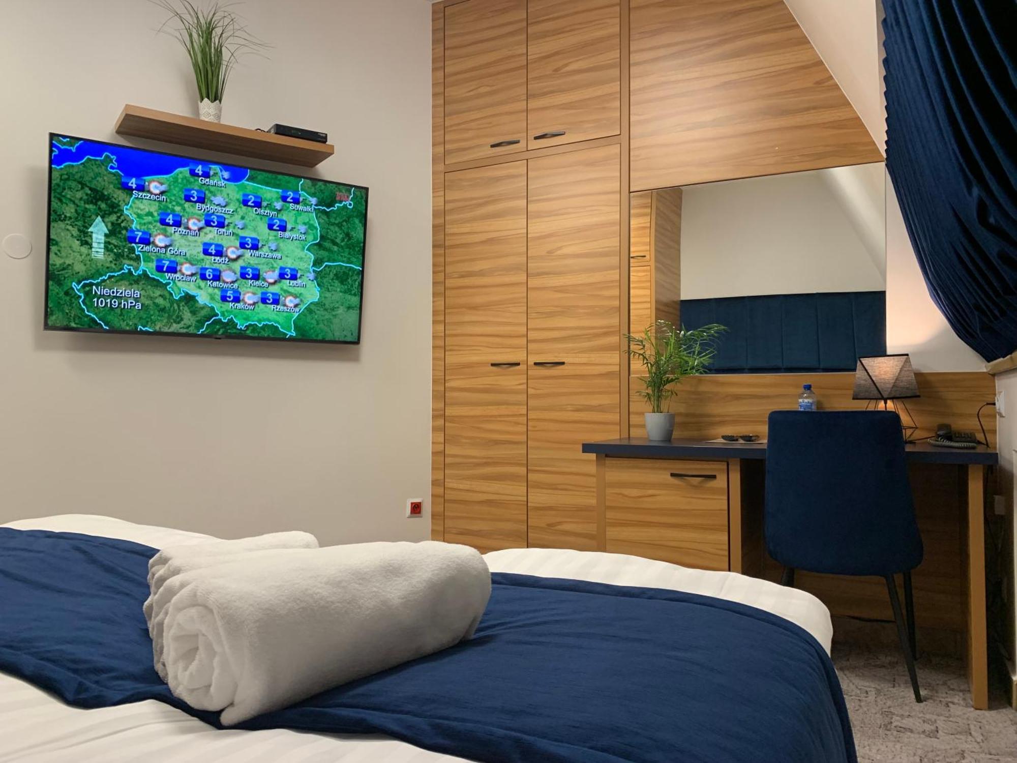 Piramida Aparthotel Boleslawiec  Bilik gambar