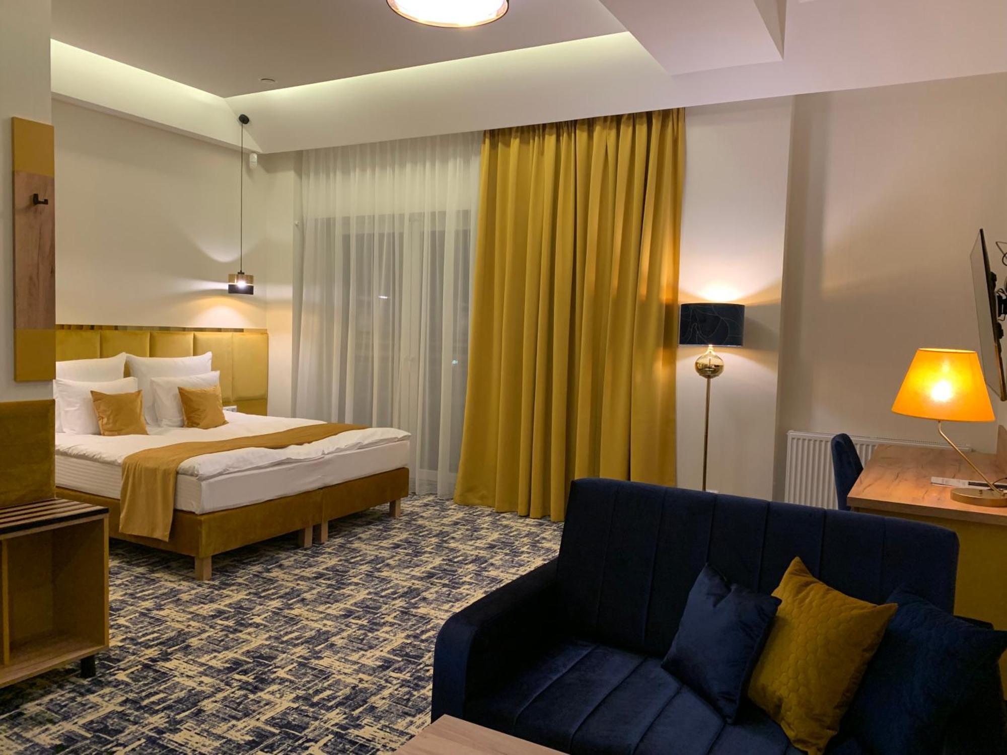 Piramida Aparthotel Boleslawiec  Bilik gambar